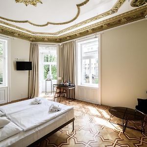 Home Hotel
